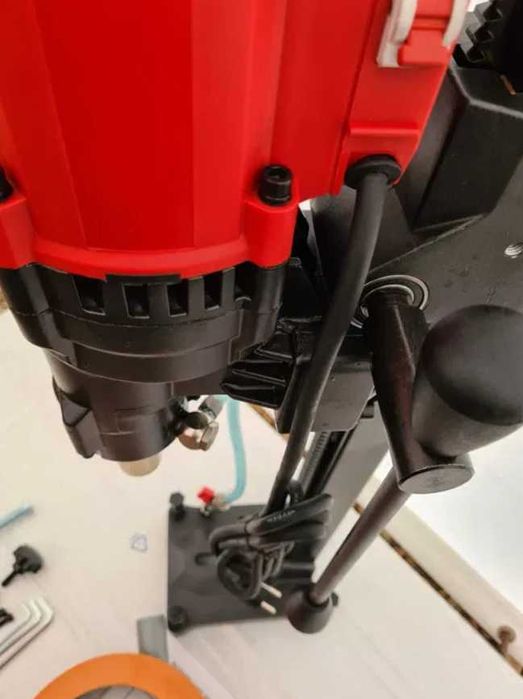 Carota 3300W Beton 2 freze incluse 62+122mm ,cheie 41 pompa Colector