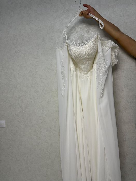 Свадебное платье белое