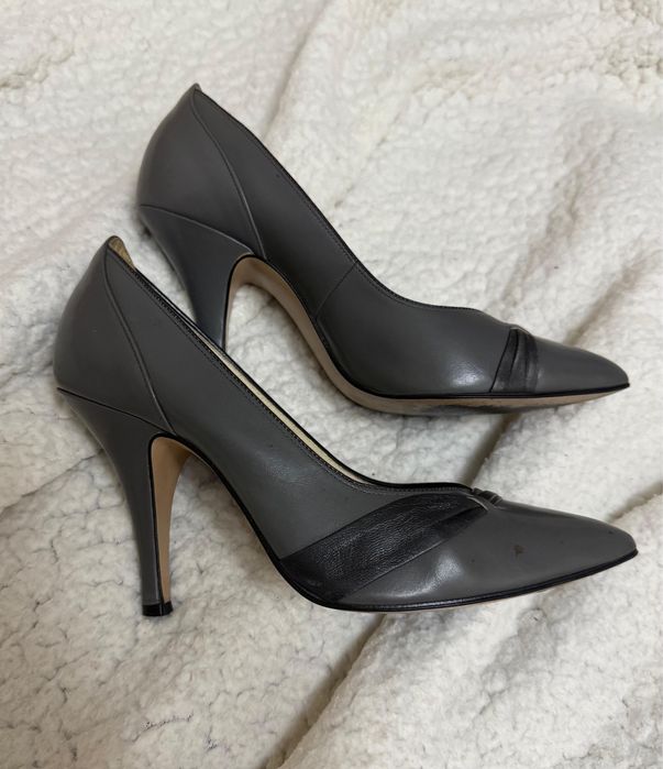 Продам туфли на каблуке.