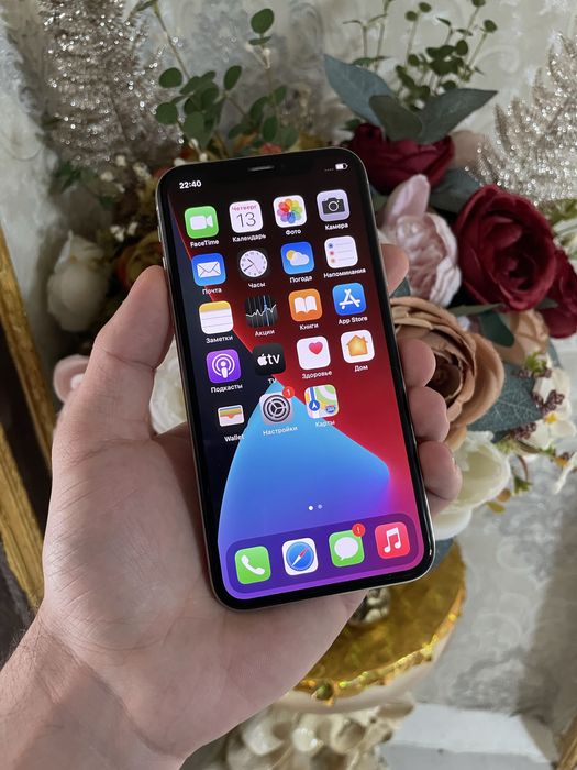 Продам телефон  Айфон Х 64Gb