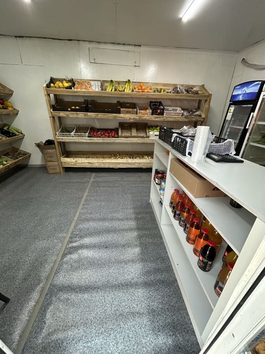 Утепленный контейнер для торговли