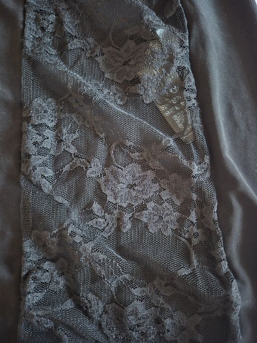 Елегантна черна рокля