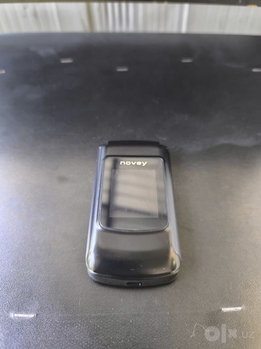 Продам Novey Z550 почти новый.