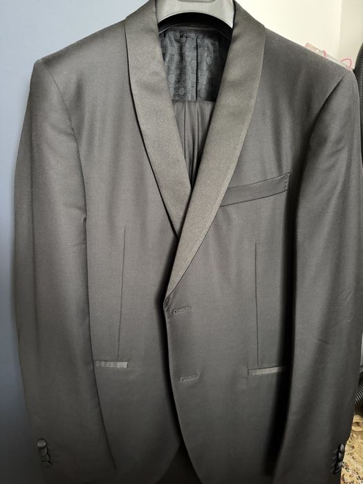 Продам смокинг Cornelliani