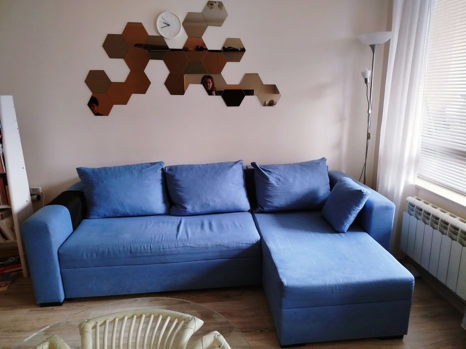 Модерен диван с функция сън