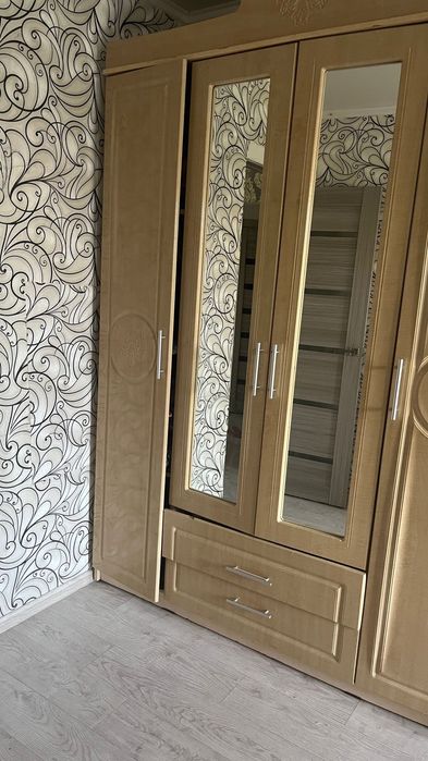 Продам шкаф в хорошем состояний