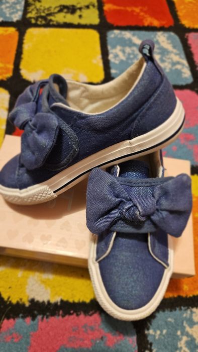 Pantofi  cu sclipici 29