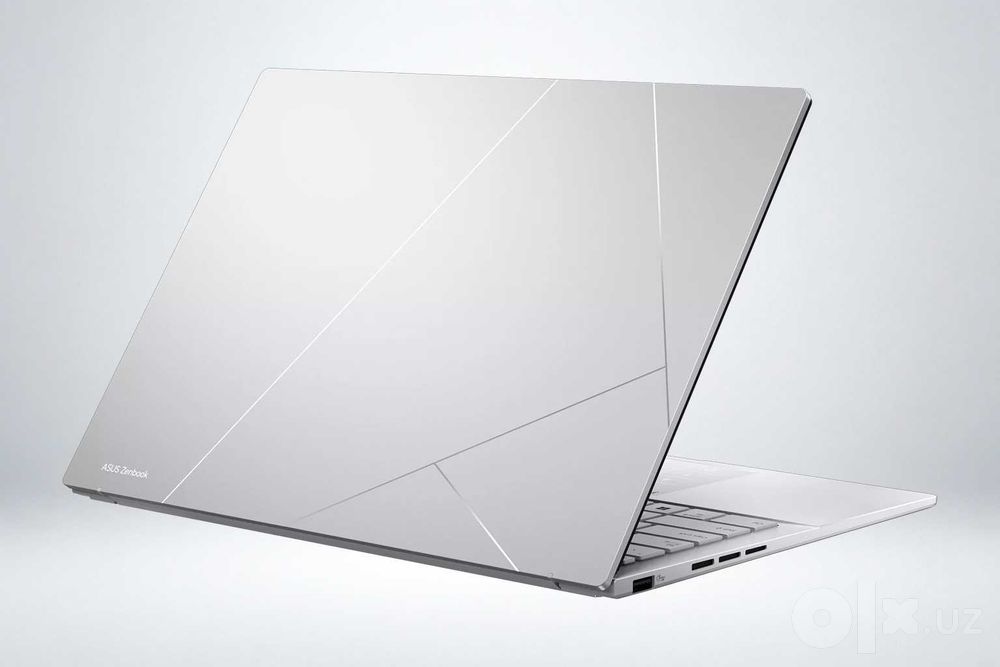 ASUS Zenbook 14 OLED UX3405CA—Ultra 5-225H/16GB/512GB SSD/OLED