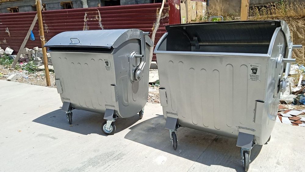 Металичиский мусор бак 1100л