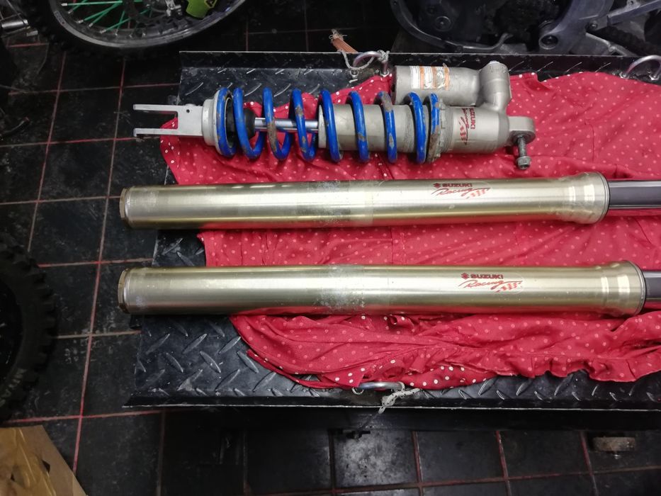 Suzuki rmz 450  на части