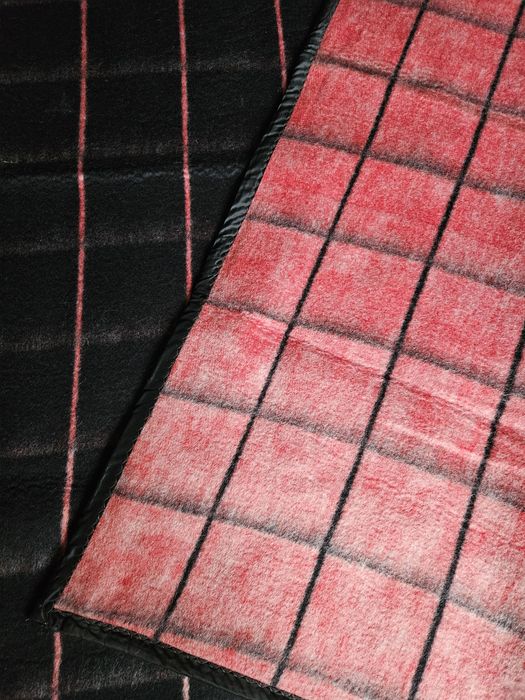 Вълнени родопски одеяла