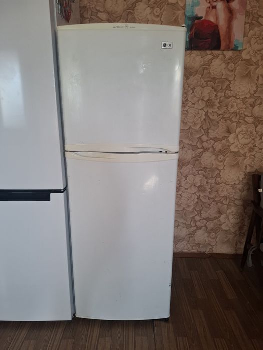 Продам холодильник LG