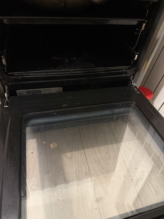 Aragaz Electrolix cu cuptor si plita