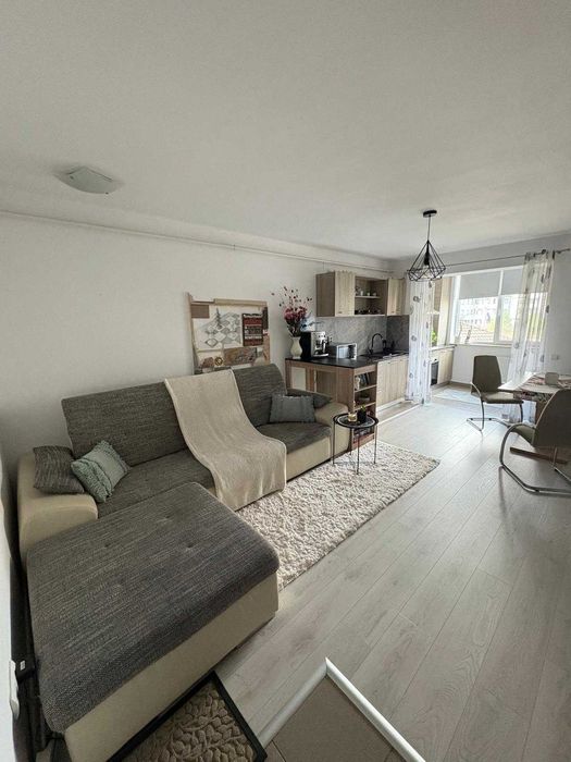 Vând apartament, cu parcare inclusă ,Florești, strada Florilor Nr 258