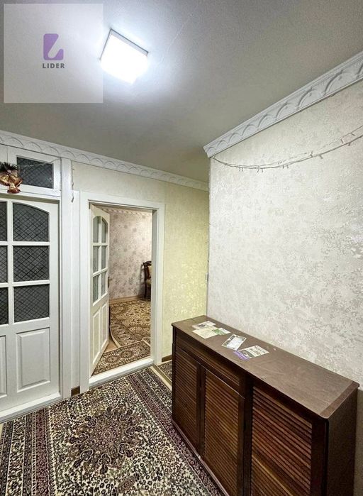 Срочно 4 комнатная. ПОВОРОТ. 77 серия. Кирпичный.