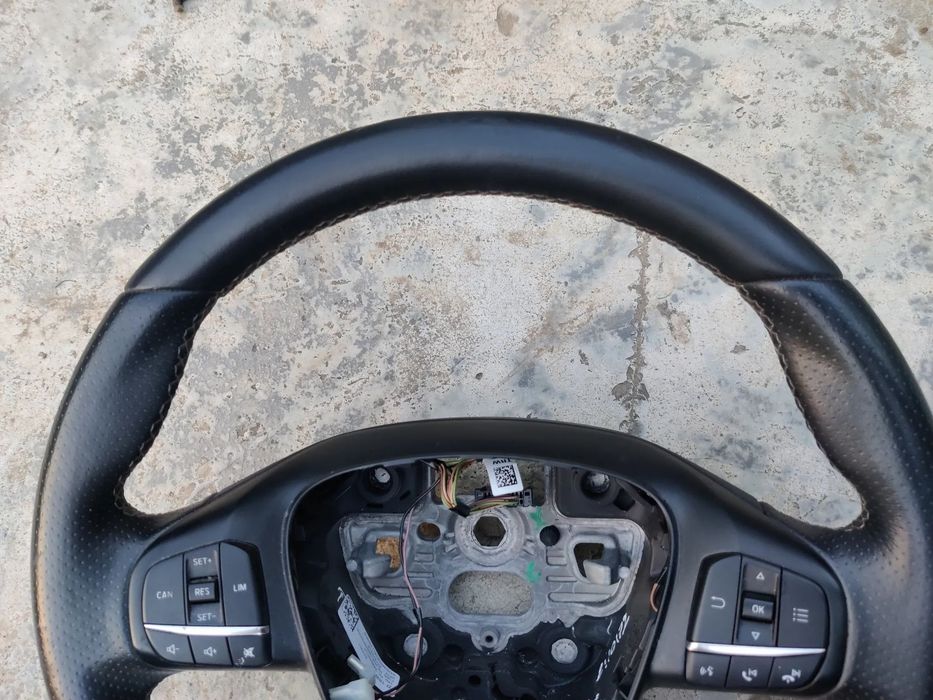 Volan tesit 3 spite cu comenzi - Piele perfoarata Ford KUGA 3 ST line 2023 H1BJ-3600-AEB
