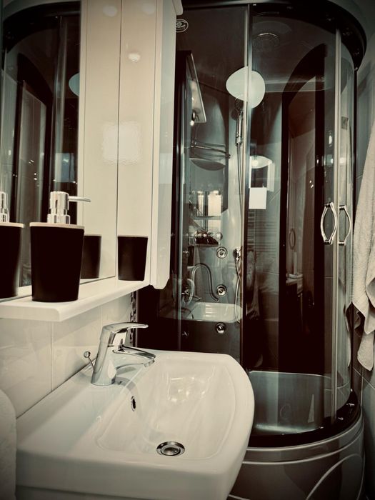 Inchiriez garsoniera Precista