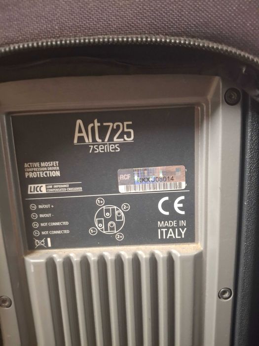 Продавам RCF Колони и  Пулт