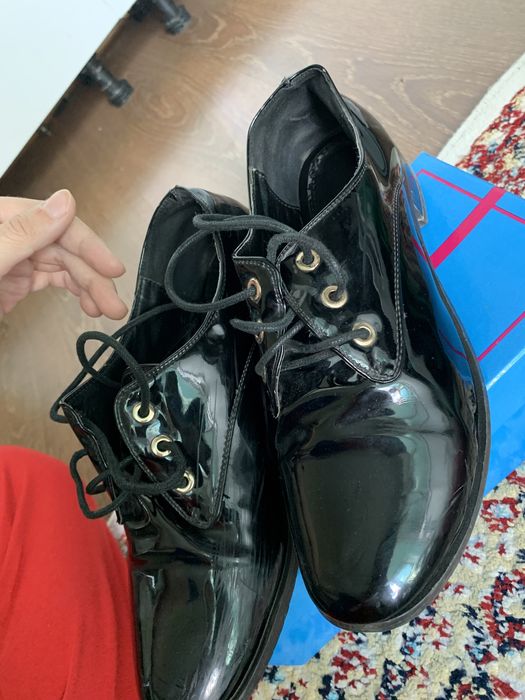 Ботинка черный