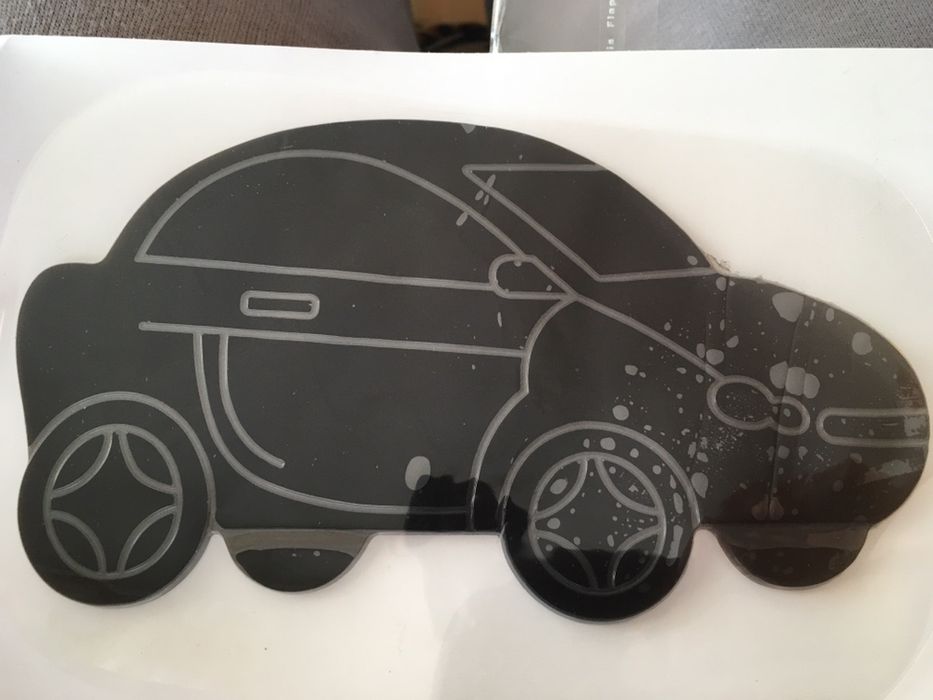 липкий коврик в авто