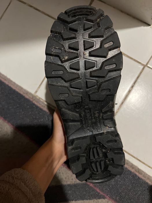 Работни обувки с бомбе