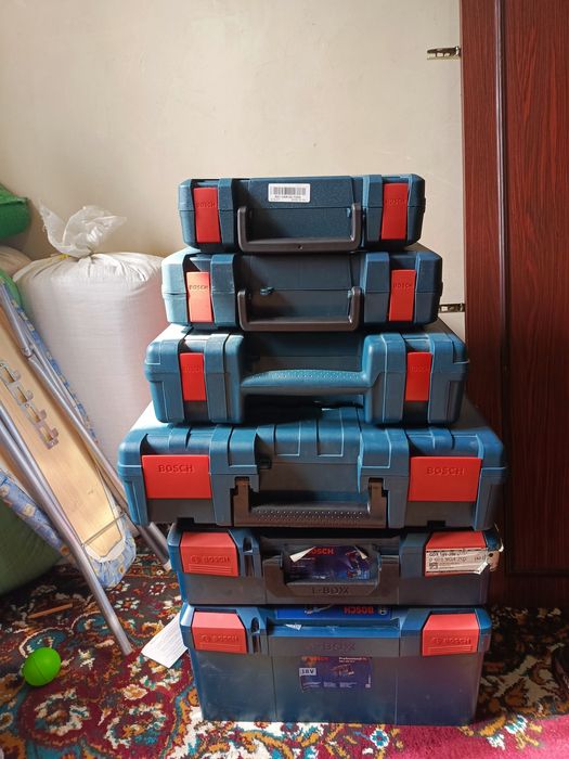 Шруповерт и перфоратор Bosch