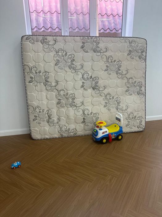 Продам матрас 200×160