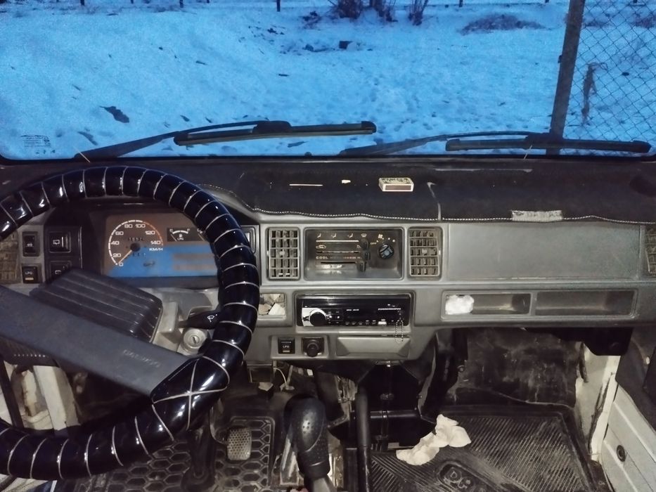 Damas 2000 yıl oq rangda narxi 25million söm