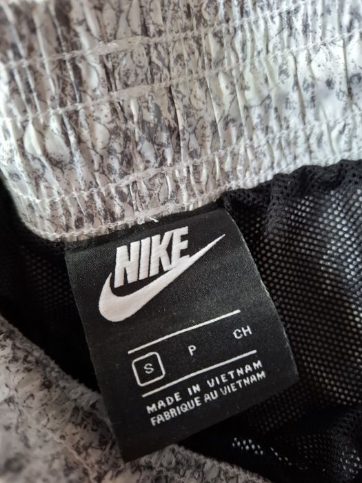 Nike дамско долнище S размер.