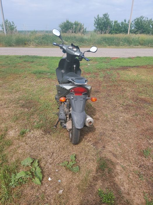 Продам скутер 180000