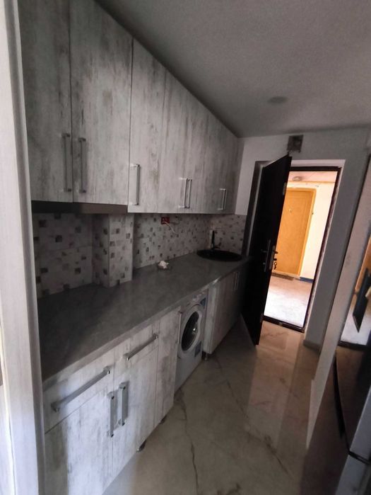 Garsoniera de vânzare