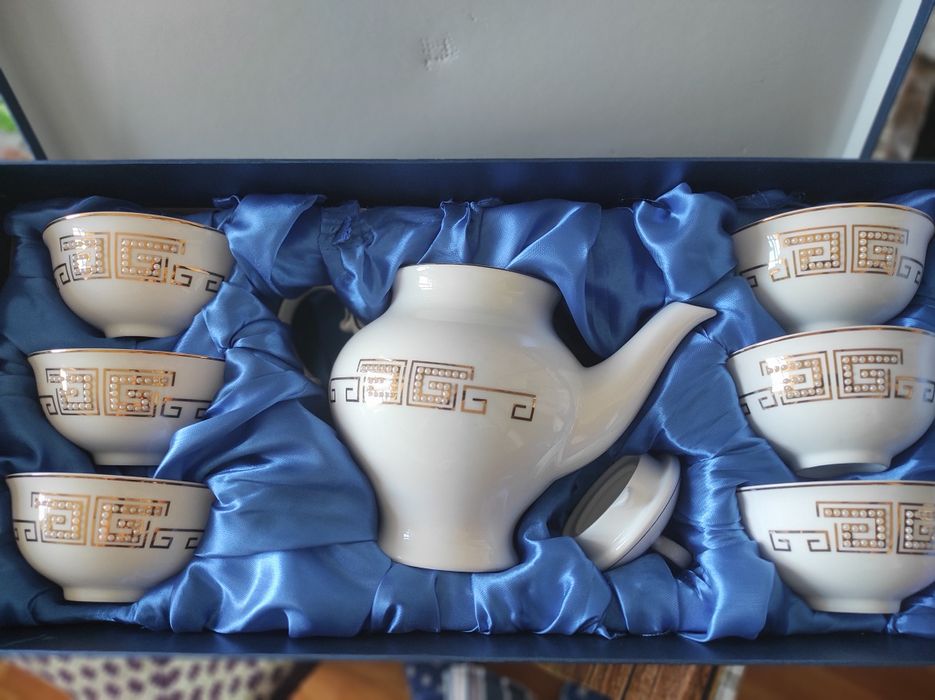 Чайный сервиз. Новый