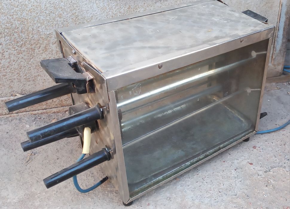 Электрошашлычница