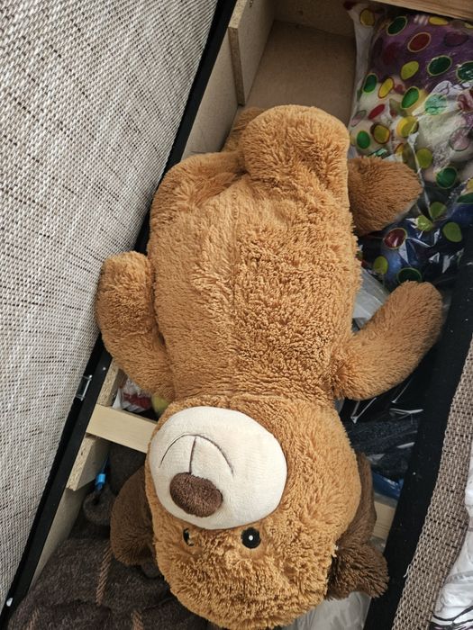 Плюшено куче огромно