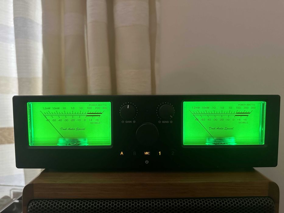 Douk Audio VU Meter – аудио индикатор с аналогови стрелки (нов)