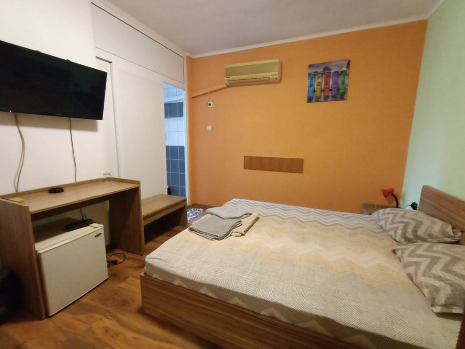 Продава се Тристаен апартамент в Бургас, Център - 94 кв.м за 2181 €/кв.м - Снимка #3