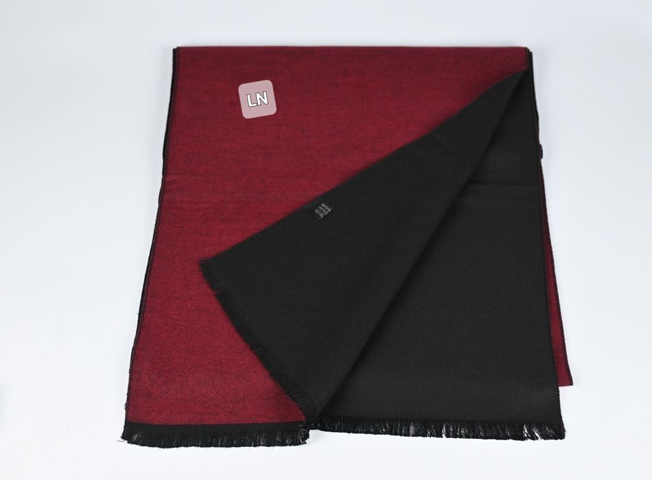 Мъжки шал - две лица, различни цветове
