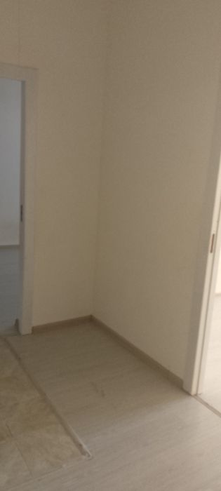 Термиз шахар мовара 37 дом 91 квартира 11 этаж, 12 этажли дом.