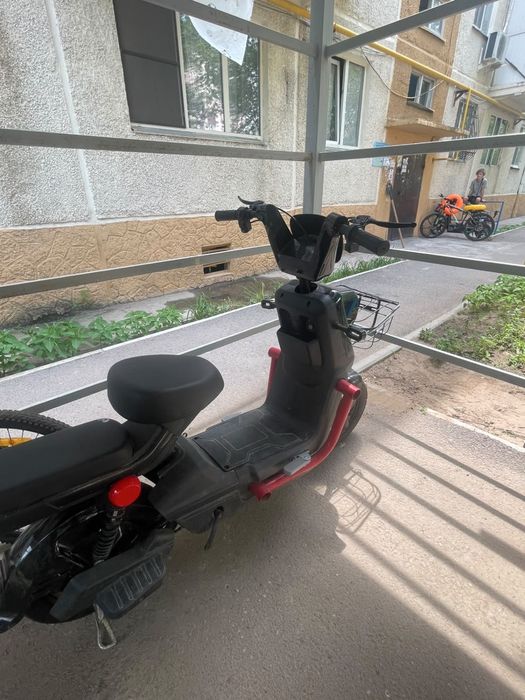 Скутер электрический танк