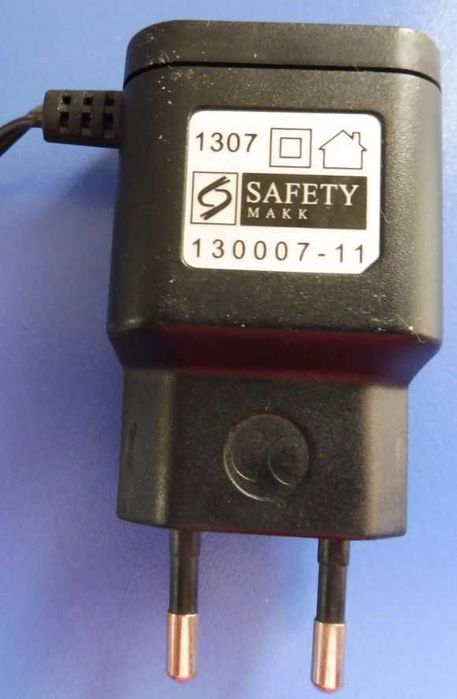 Радио будилник PHILIPS, цифров тунер, 10 радиостанции, аларма