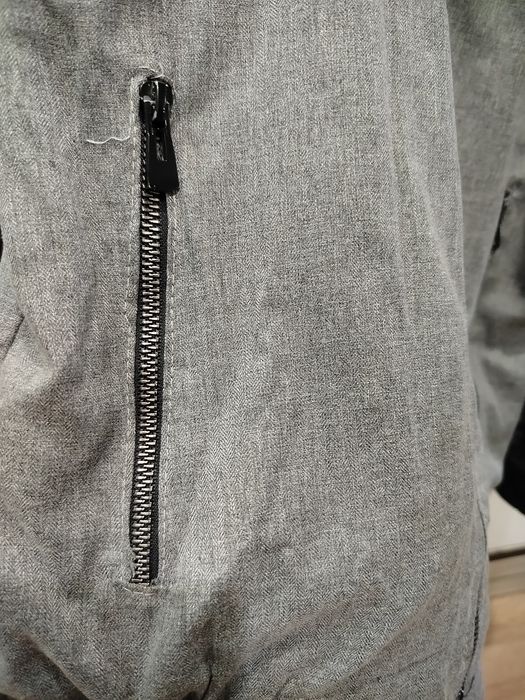 Стильная куртка ветровка