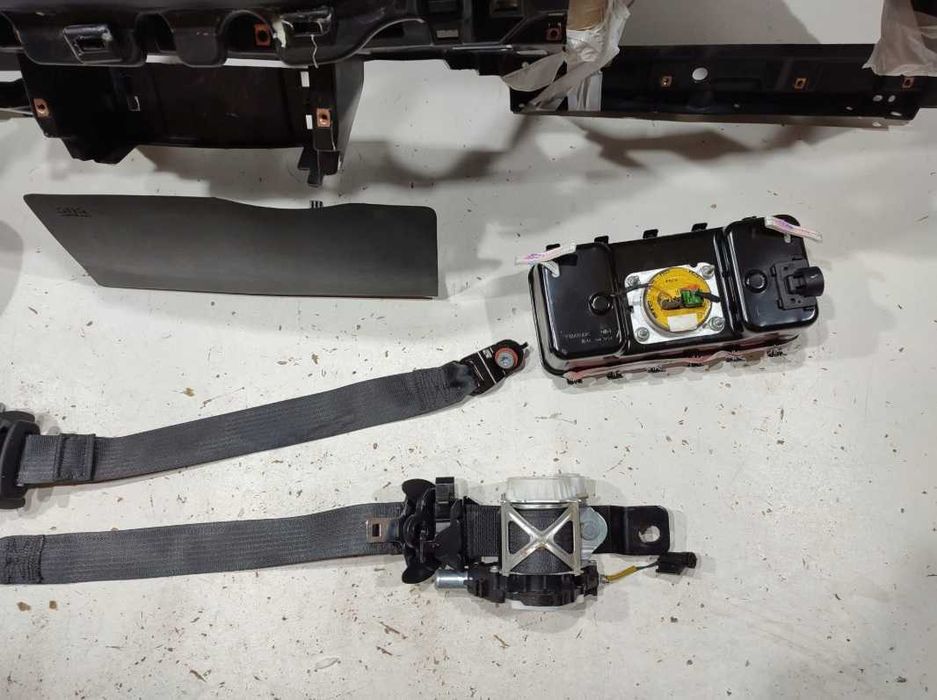 Dodge Durango 2021 - kit airbag - plansa de bord - centuri siguranta