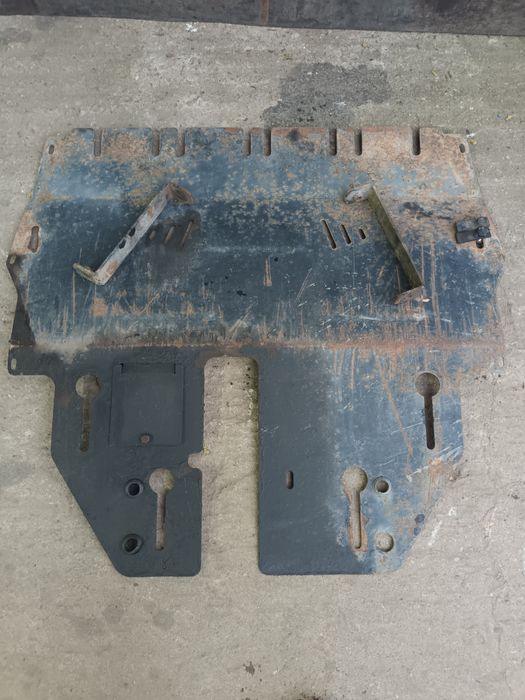 Scut motor metal skoda rapid