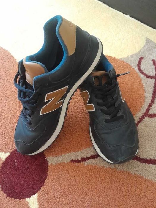 New balance кросовки размер 42 43. кожанные оригинал. Состояние б/у.