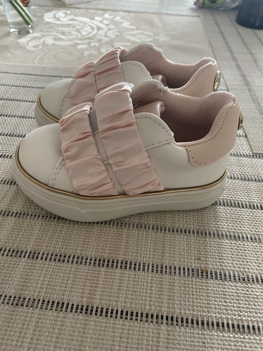 Обувки River Island