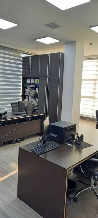 Ijaraga noturar 383 m2 ofislar uchun X Olimjon, Darxonda topshiriladi.
