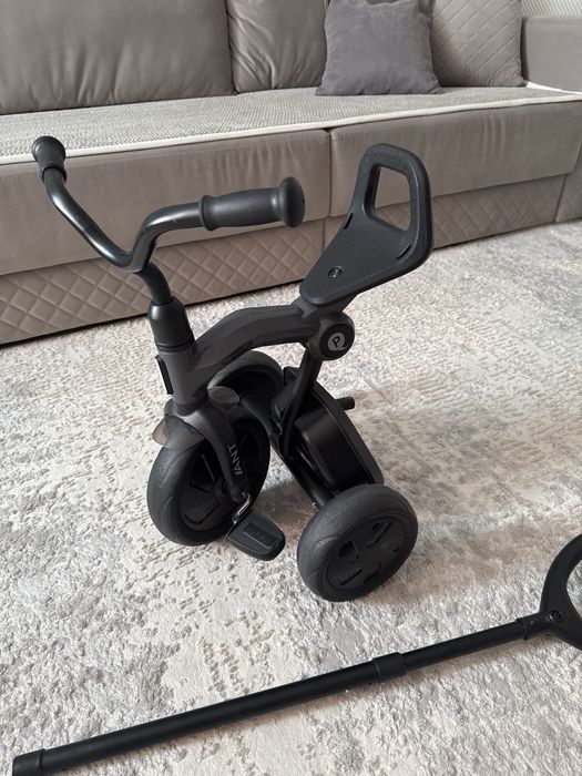 Трехколесный велосипед