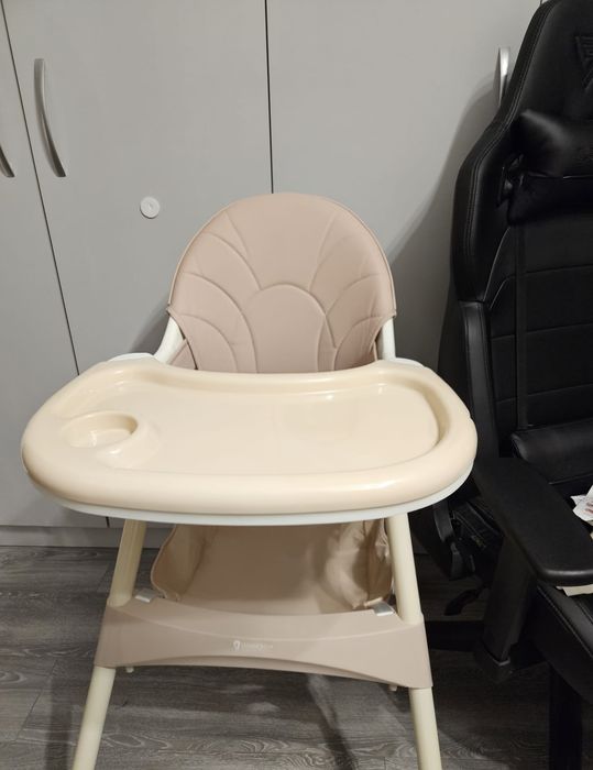 Scaun de masa pliabil