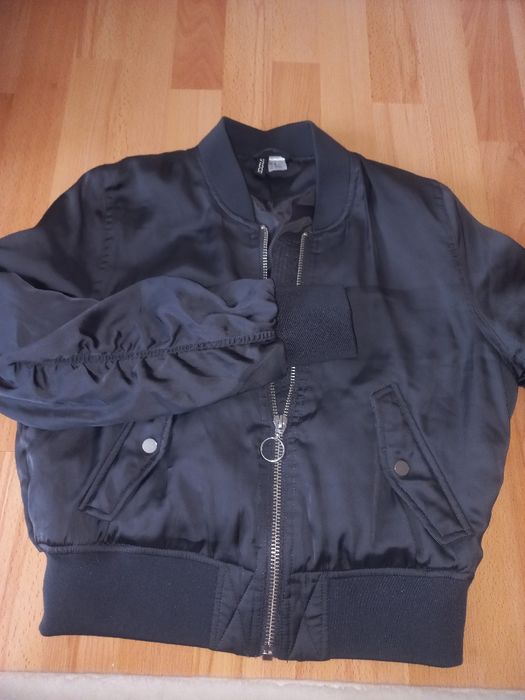 Ново бомбър яке H&M