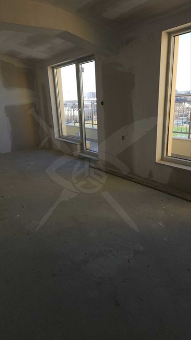 Продава се Двустаен апартамент в Варна, Победа - 98 кв.м за 1286 €/кв.м - Снимка #1